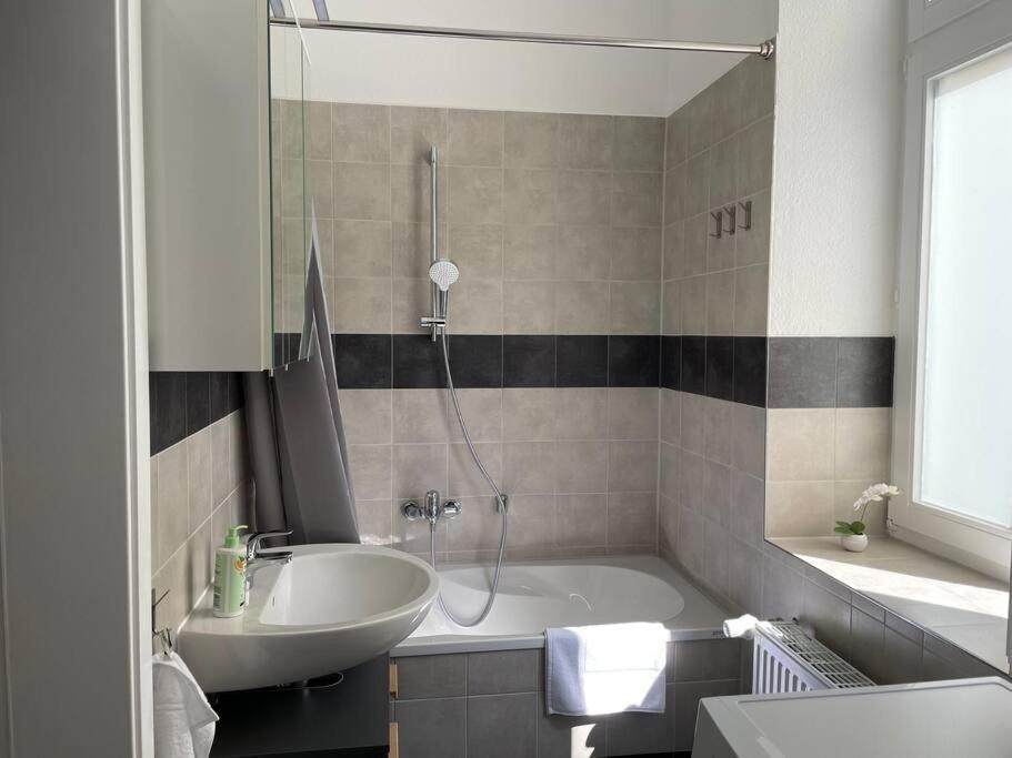 Lucky Ls03 - Vollausstattung - Zentrum - Aufzug - Grosse Kueche - 2 - Smart-tv Apartment *