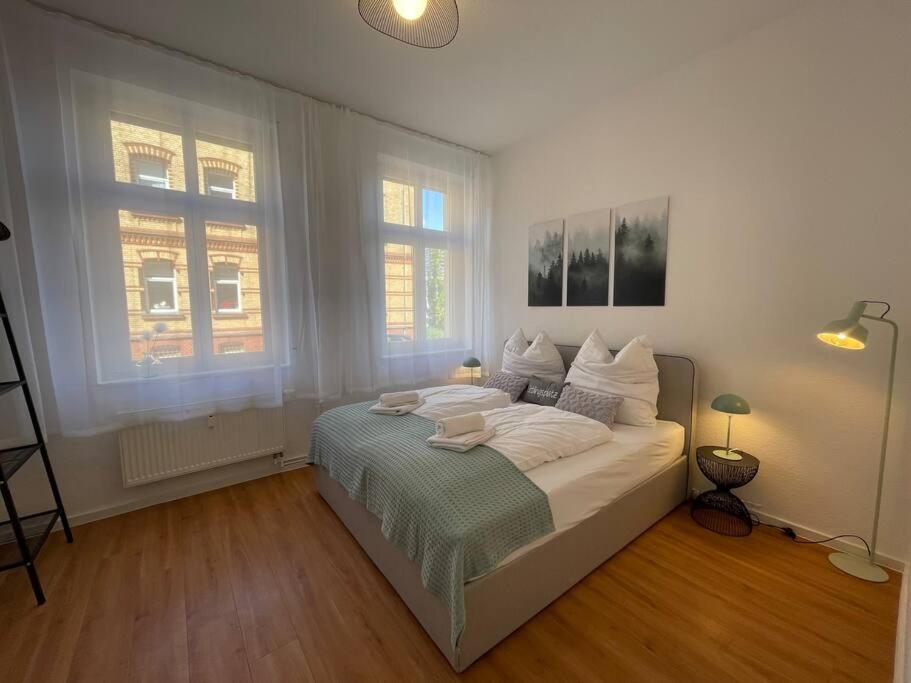 Lucky Ls03 - Vollausstattung - Zentrum - Aufzug - Grosse Kueche - 2 - Smart-tv Apartment Magdeburg